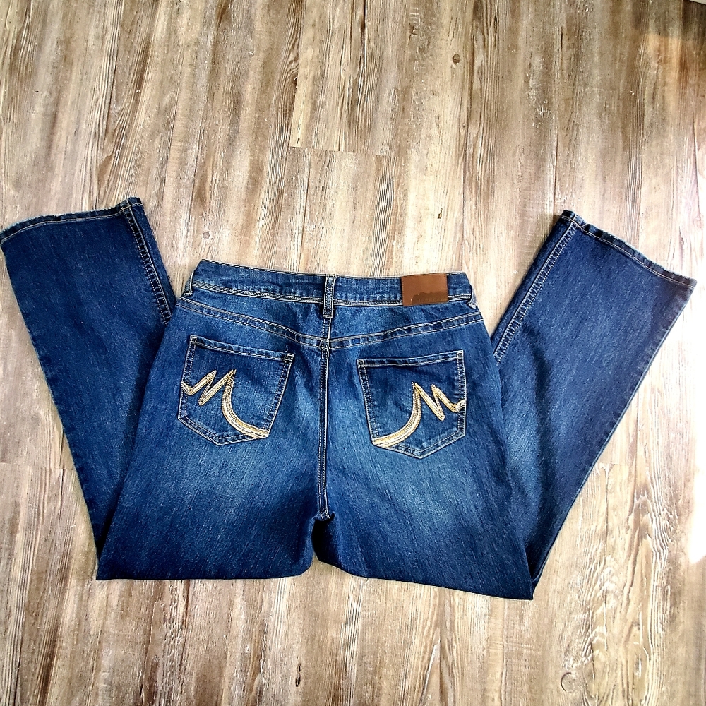 Maurices women's Straight Jeans X-Short 11/12